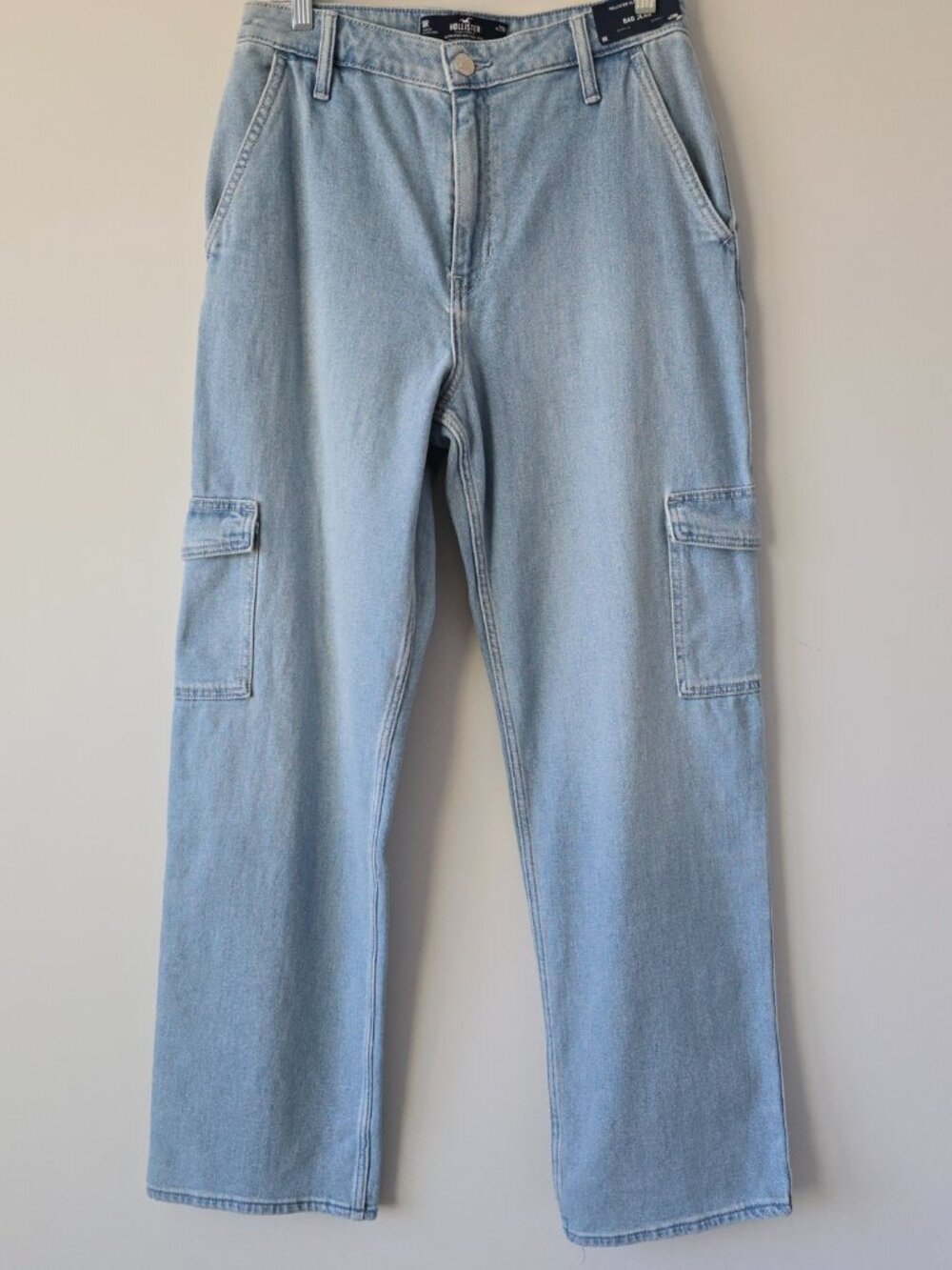 Hollister Ultra High Rise Dad Jeans 29 Light Wash Cargo NWT